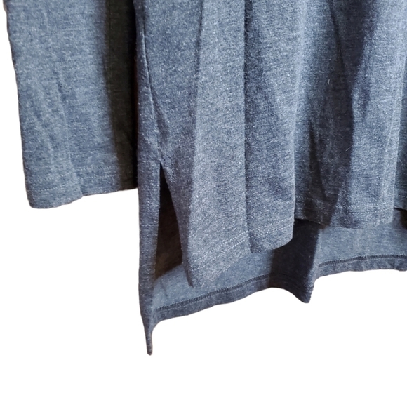 BCBGMAXAZRIA Long Sleeve Top Size XS - Picture 3 of 6